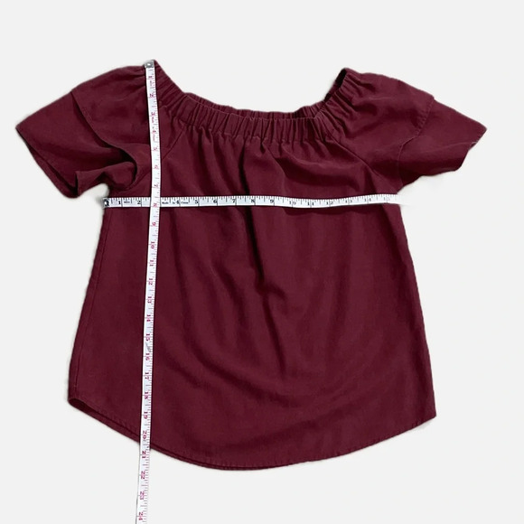 H&M Blouse Top Peasant Off the Shoulder Size 4 Burgundy Short Layered Sleeves - Picture 7 of 8